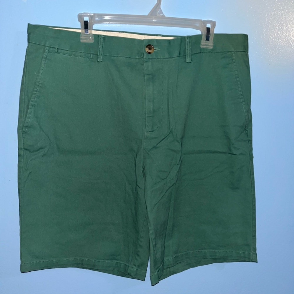 Men’s Old Navy Shorts, 36, Green